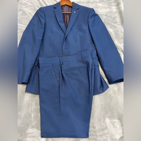 NHP suit - Picture 1 of 5